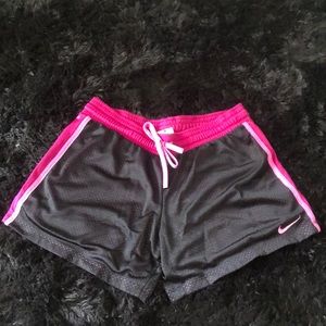 ✨Nike shorts✨